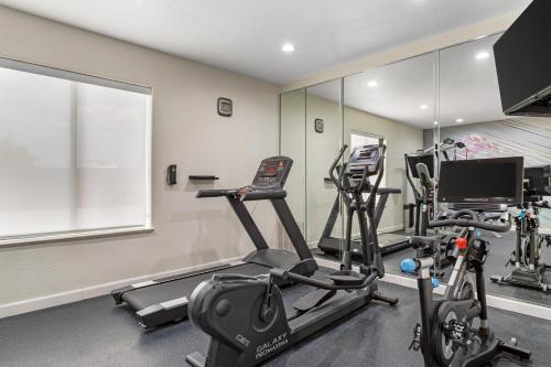 Best Western Plus North Houston Inn & Suites in Houston, USA
