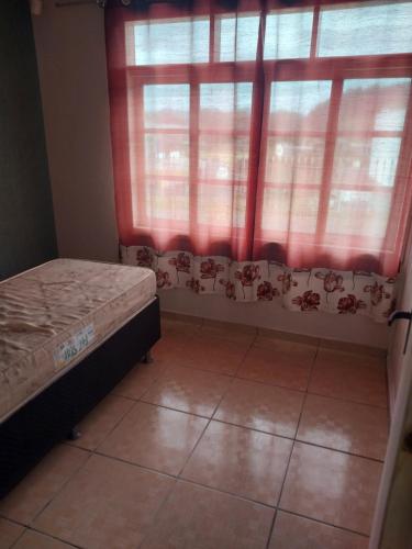 . Quarto individual