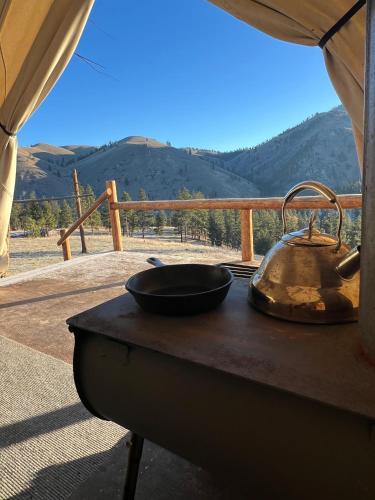 Tent 1 Oxen-Le-Fields Montana in 達拜