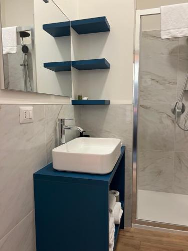 淋浴間, Upper Floor Passerini in 蒙扎