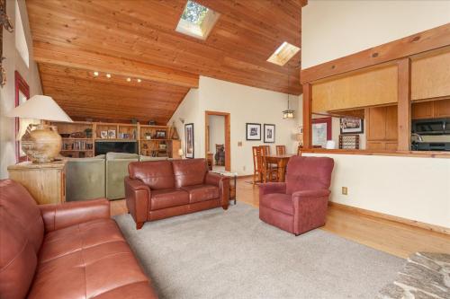 Yosemite Crossroads - 3BR/2BA Home - image 3