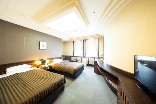 room detail thumbnail 1