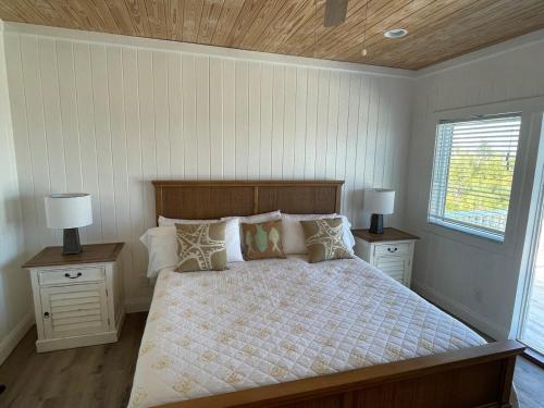 Bahamian Rhapsody of Hopetown, Elbow Cay, Abaco,BA in Elbow Cay