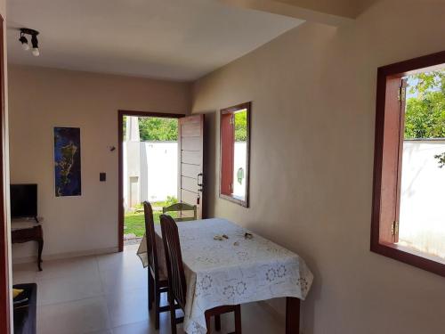 Contemporary house and beach in ริโอ ตาวาเรส