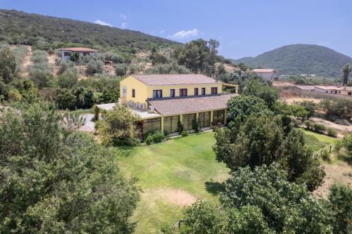 Agriturismo La Grotta Del Tesoro in Santadi