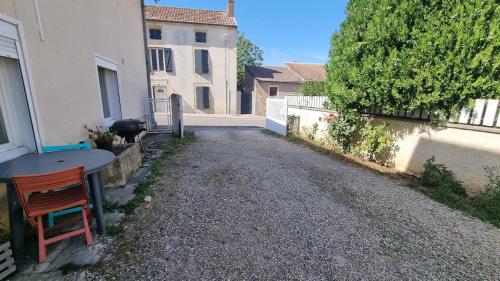 Champvans centre - Appartement calme et tout confort en plein centre du village in Foucherans (Franche-Comte)