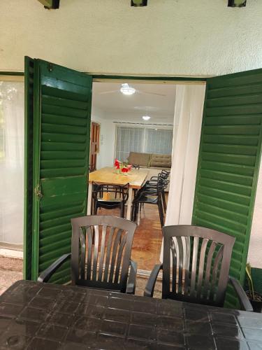 Complejo La Paz Casa de Campo- Dos casas ambas con piscina in 大洛特里基斯