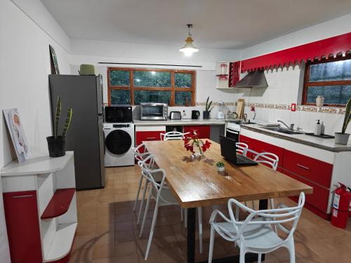 Complejo La Paz Casa de Campo- Dos casas ambas con piscina in 大洛特里基斯