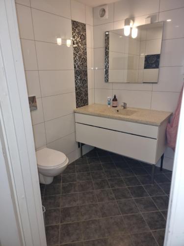 Leilighet med 2 soverom in Storen