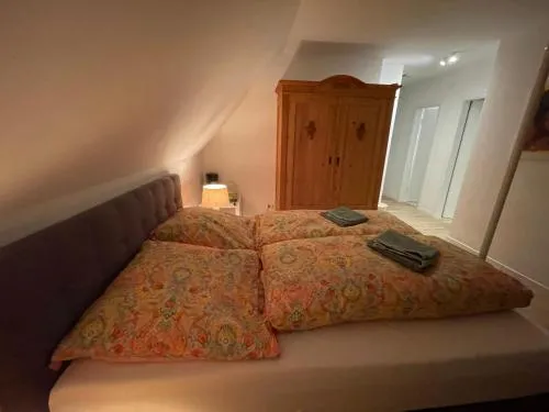 Zwei Zimmer, Küche, Badezimmer, Aufenthaltsraum in Borgholzhausen, Deutschland