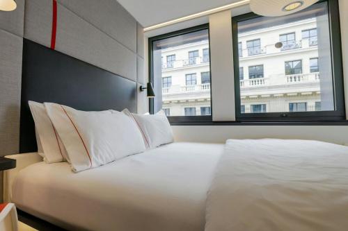 citizenM Paris Champs-Élysées - image 7