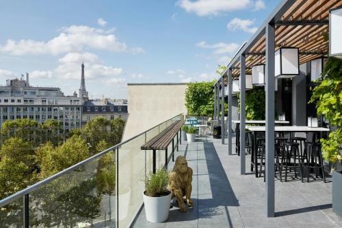 citizenM Paris Champs-Élysées - image 2