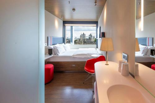 room detail thumbnail 0