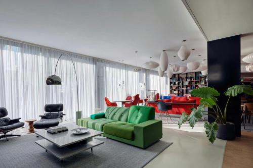 citizenM Amsterdam South - main image