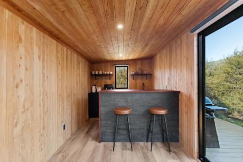 Luxury Container and Cabin with Outdoor Bath in Queensberry