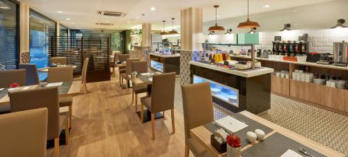 NH Barcelona Les Corts - image 10