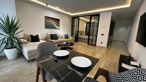 Prestige Aman, Casablanca