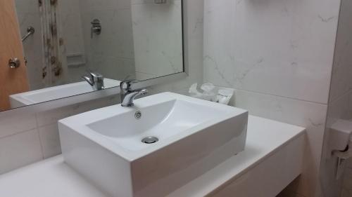 Ariston Hotel Bangkok thumbnail 2