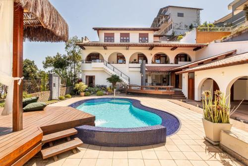 Mansão em Niterói com Piscina e Vista Mar | LD 58 (Mansao em Niteroi com Piscina e Vista Mar | LD 58) in Vital Brasil