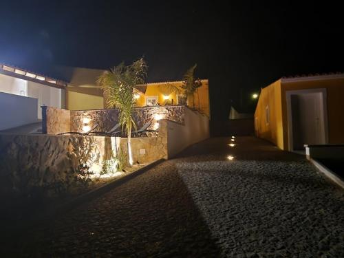 Casa Limao - Rustic Algarvian Cottage with Charm in Alte