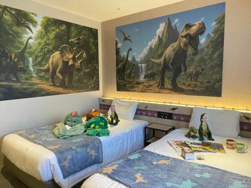room detail thumbnail 1