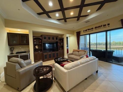 Summit Pointecondo Close To Img Academy in Bradenton