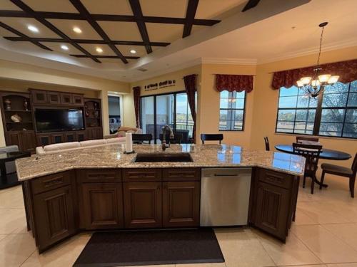 Summit Pointecondo Close To Img Academy in Bradenton