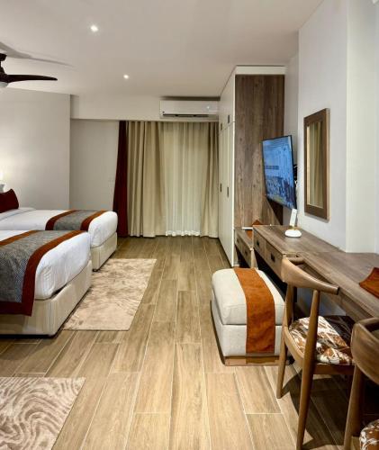 room detail thumbnail 2