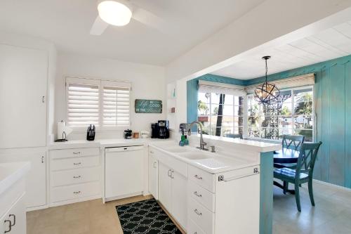 West Beach Villa 2 in Santa Barbara, USA