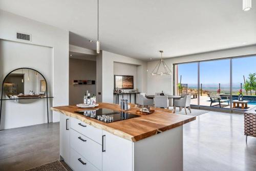 Paradise Canyon-Private Event Venue-Estate 1&2 in ฟอร์ตแมคโดเวลล์