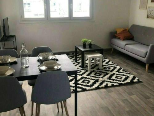 Chambre Privée Cosy- Dans Appartement Moderne en Colocation- Tram A-V1-2 - Location saisonnière - Mérignac