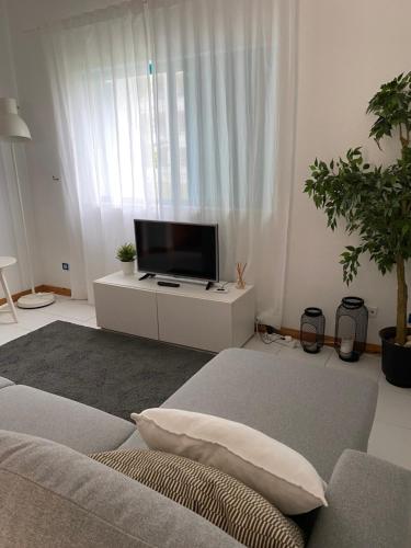 Istaba viesiem, Lovely and Cozy Quiaios 1 Bed Apartment in Quiaios