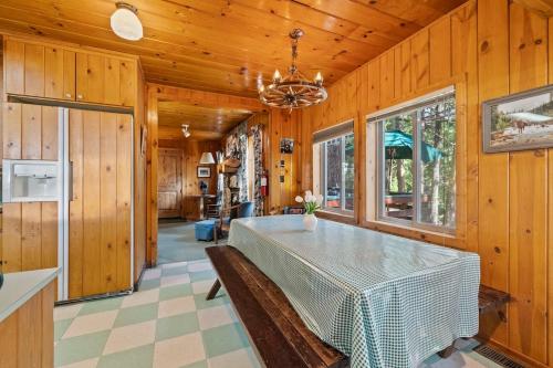Cabin #5 in Painkresta (CA)
