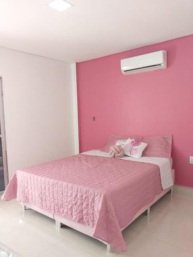 Sobrado Rosa, Local lindo e tranquilo ideal para familias, perto do Parque Novo Mato Grosso in 雅爾丁烏比拉雅拉