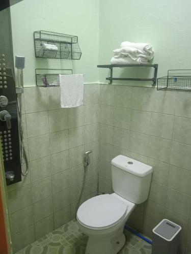 Shower, The World in Valencia (Bukidnon)