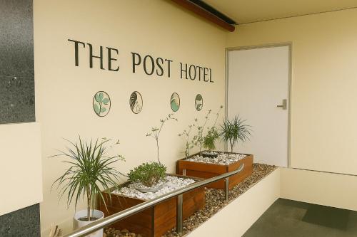 Lobby, The Post Hotel in Porirua