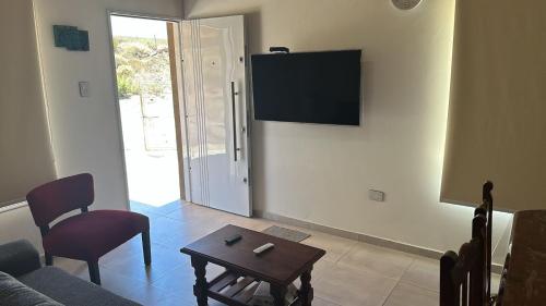 Duplex 1 en villa el chocon LO DE CARLITOS in 比利亞埃爾喬康