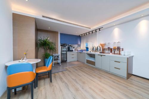 Restaurant, Changsha Zealandia Serviced Apartment near Hunan Provincial Museum