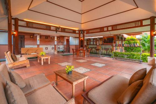 Lobby, Desamuda Village Hotel near Queen's Tandoor Indian Cuisine