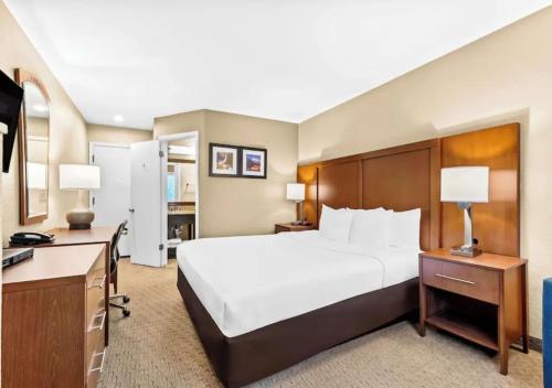 Aurora Inn - Hotel - Modesto