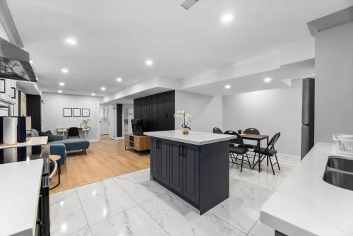 Urban Haven: 2BR/2BA+Office, Kitchen, Dining in Bowmanville