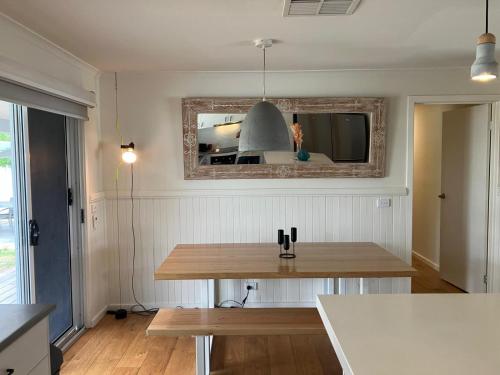 Bundalong River Retreat & Poolside Bliss in บุนดาลอง