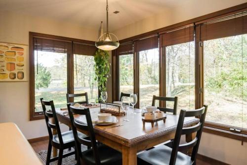 Stunning Home Away From Home in New Albany, Ohio, For Restful Escapes to Nature in Ņūalbānija (OH)