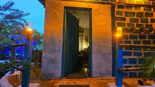 Sky Blue Cabin in Pallekele