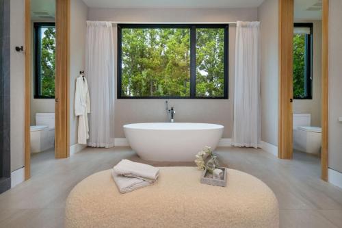 Royal Oaks Ultra-Luxury Resort in Encino