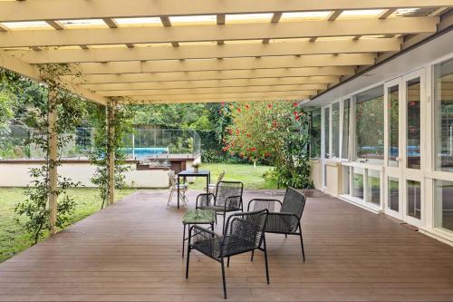Bright and Cozy Queen Room - Serene Spot at Pymble - Shared Bathroom in Upper North Shore