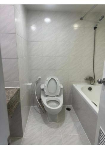 Affordable Serviced Apartment Nana - Omni Tower Sukhumvit location Room Type - King Studio