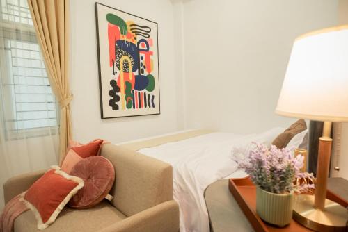 Comfort Loft Style Studio at Central District 3A! in Medan Maimun