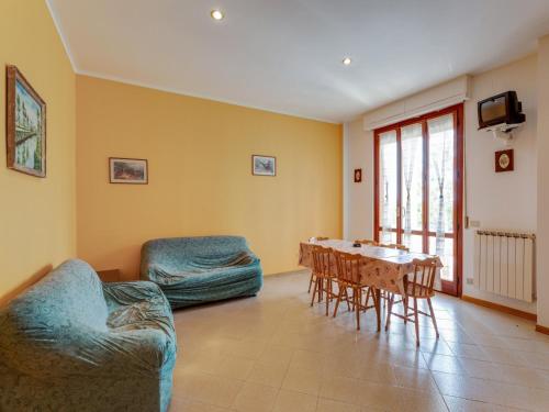  Cozy apartment with swimming pool and gym on Lake Trasimeno in Tuoro sul Trasimeno
