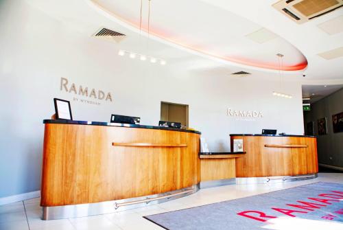 Lobby, Ramada by Wyndham Belfast City Centre in Belfast
